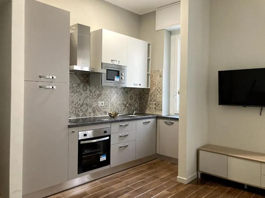 Mangio One Apartment/ Dergano-1
